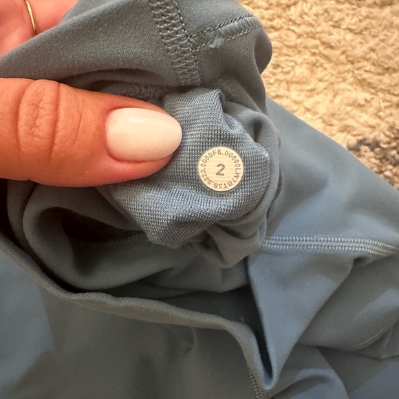 Lululemon Align High rise Short 6 inch - Picture 4 of 4